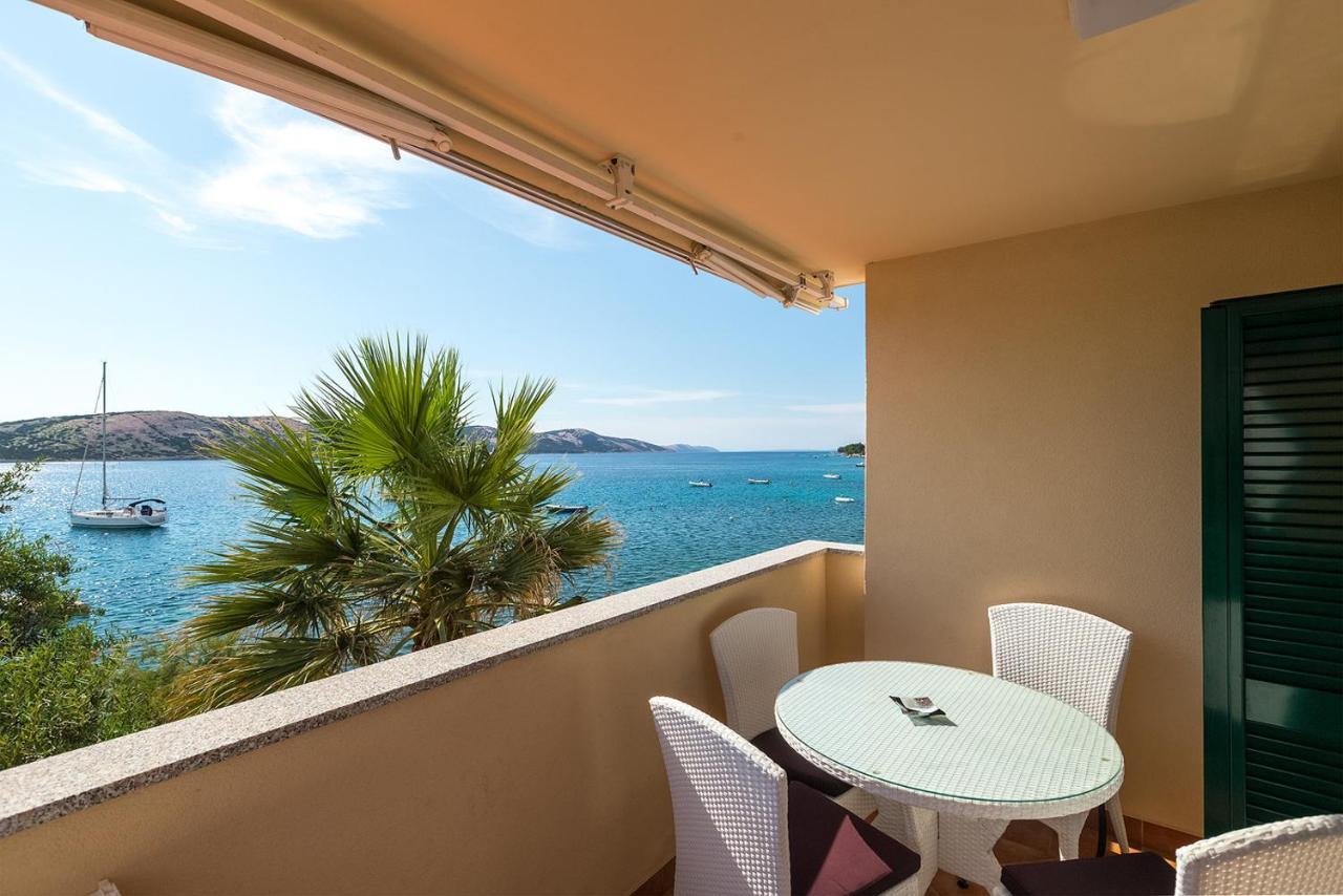 Apartmant Korina Stara Novalja Exterior foto