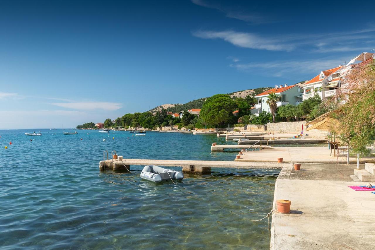 Apartmant Korina Stara Novalja Exterior foto